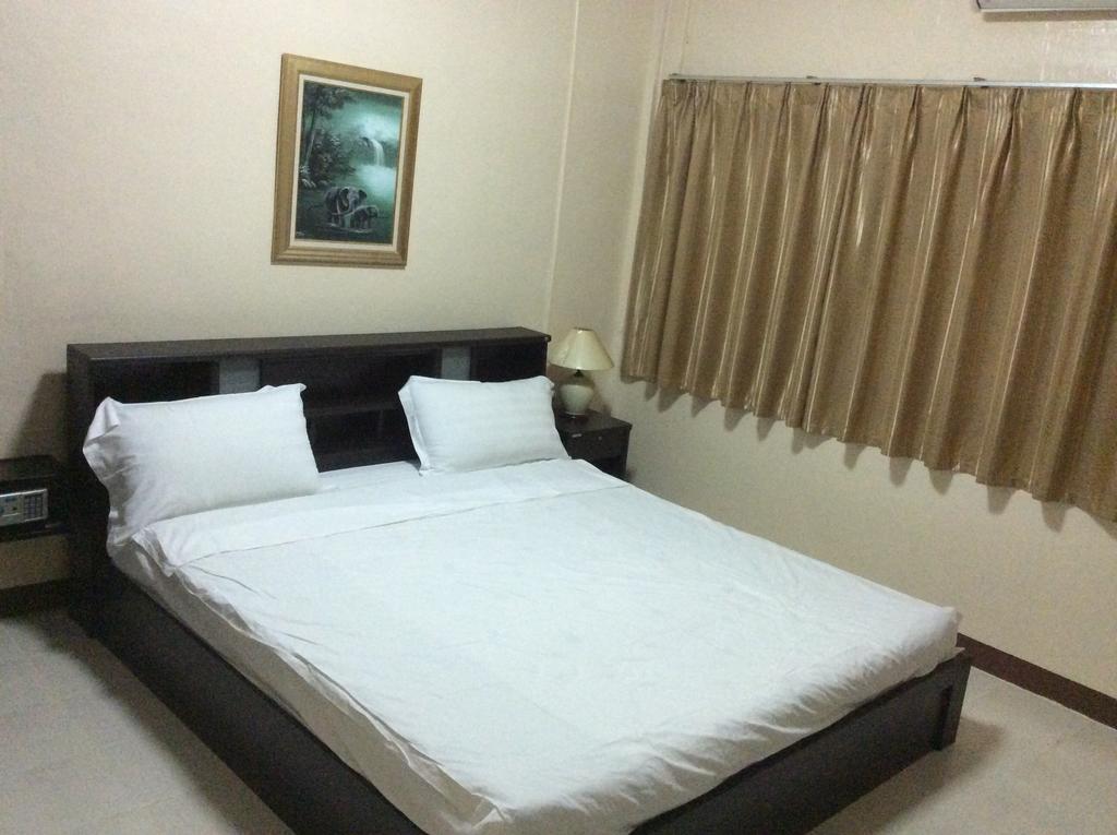 Sandman Hotel & Sports Bar Паттая Номер фото